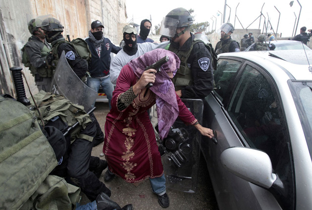 Задержание палестинских демонстрантов, Западный берег реки Иордан.