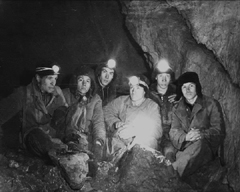Торгашинская пещера, находящаяся в Красноярском крае, рядом с селом Торгашино.