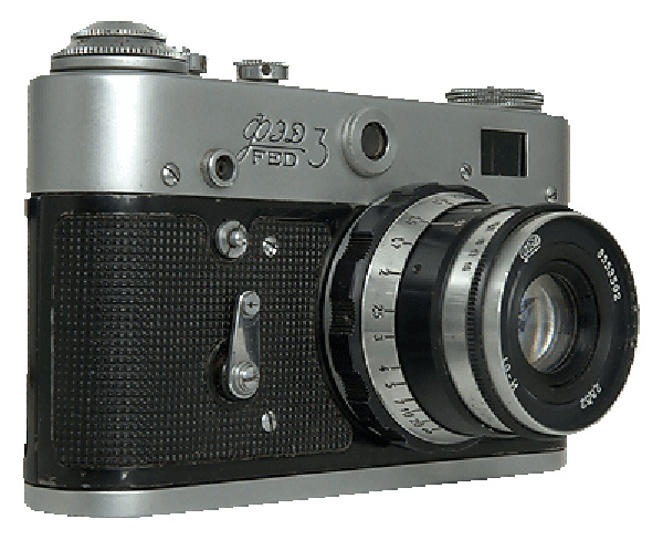 Фотокамера «ФЭД-3» с объективом «Индустар-61». Вид сбоку.
