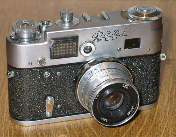 Фотокамера «ФЭД-4». С объективом «Индустар-61»